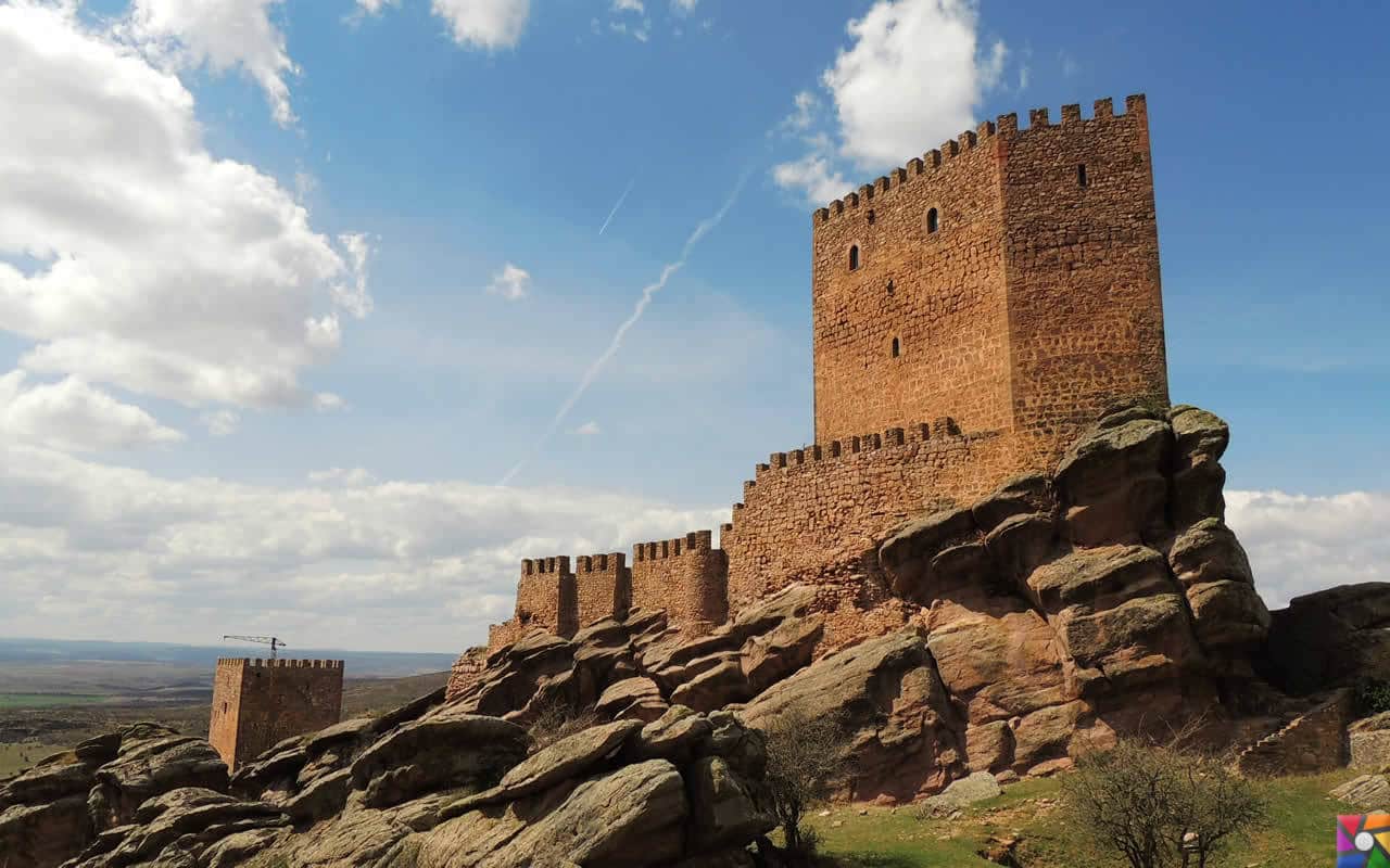 Game of Thrones’teki 12 Tarihi yapıyı görmek ister misiniz? | Zafra Şatosu, Guadalajara – (Tower of Joy)