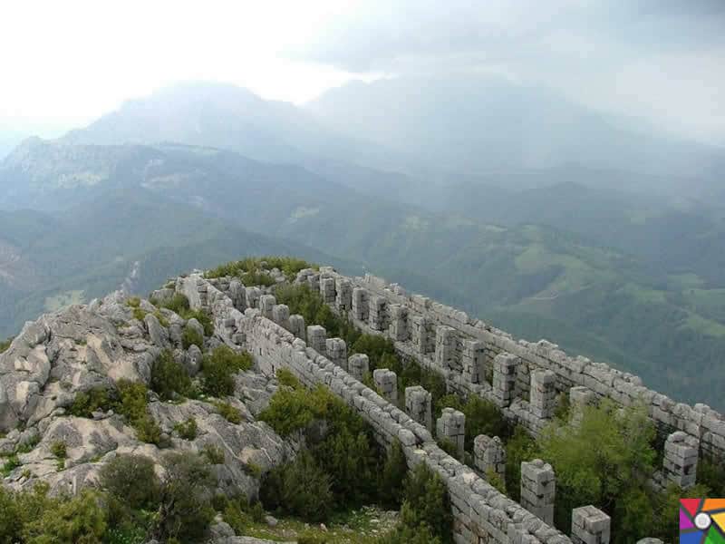 adanada-gormeniz-gereken-13-tarihi-kale-karasis-kalesi-gelgez