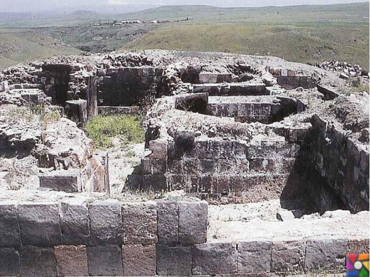 Doğunun unutulmuş imparatorluk merkezi : Ani Antik Kenti içinde Selçukluladan kalma yıkık hamam