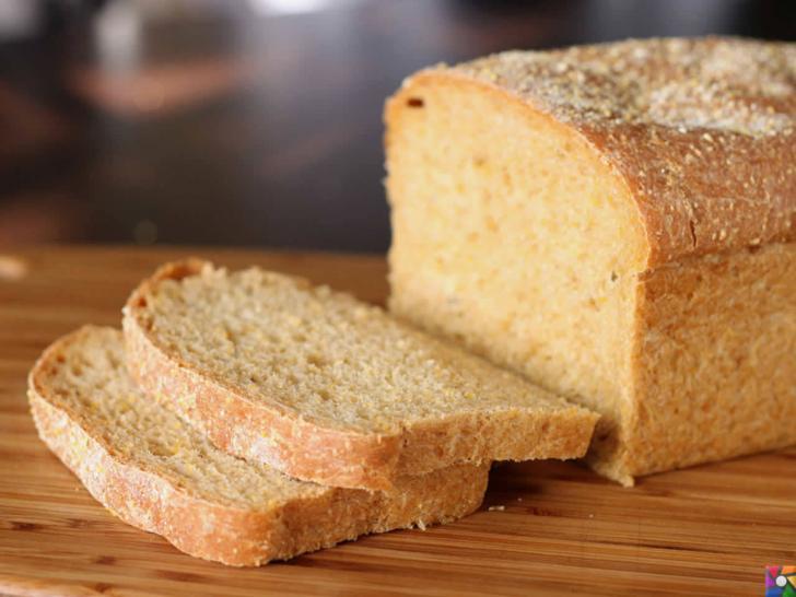 Evdeki gıdaları nasıl saklamalıyız? | Ekmekleri dilimleyerek saklayın.