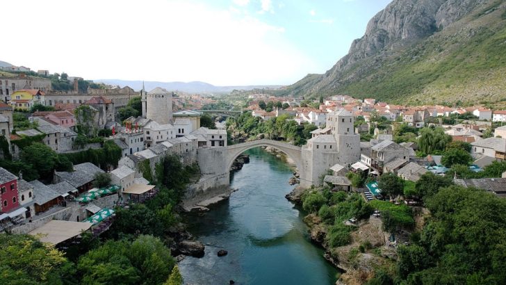 Bosna Hersek Avrupa Birliği üyeliğine kabul edildi