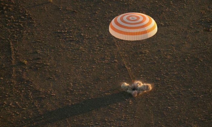 Expedition 48 Uzay Ekibi Dünyaya Döndü