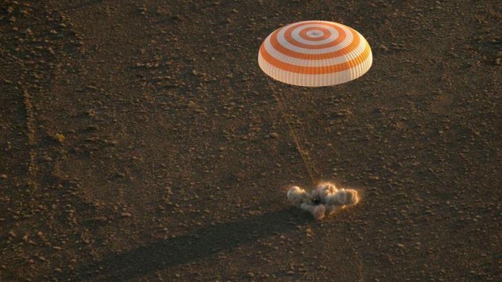 Expedition 48 Uzay Ekibi Dünyaya Döndü