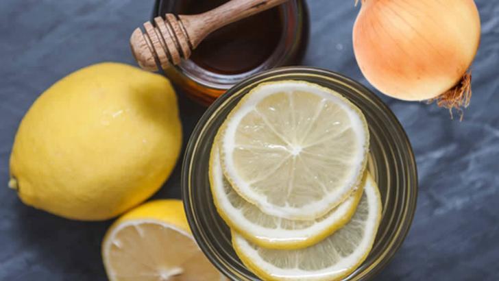 Kış hastalıklarına karşı bitkisel karışım: Bal, Soğan, Limon