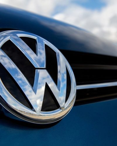 Volkswagen elektrikli araçlar için pil üretecek!