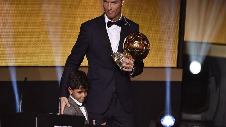 2016 yılının en iyi oyuncusu Ronaldo seçildi