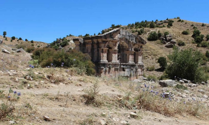 Antik dini merkezlerden biri olan Klikya Komanası: Şar Antik Kenti