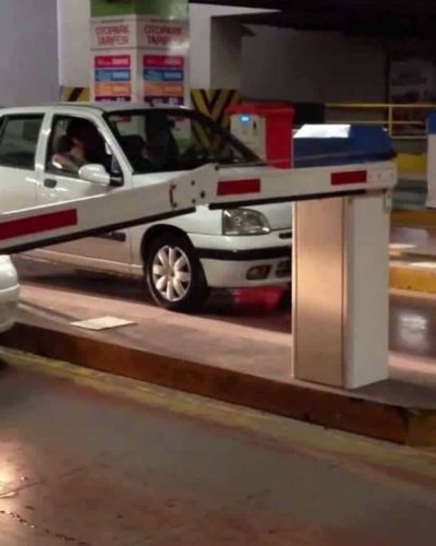 AVM’lere giriş yapan araçlar anında polis merkezine bildirilecek!