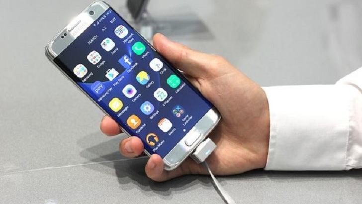 Samsung Galaxy S8 Modeli Eğimli Ekran İle Gelecek!