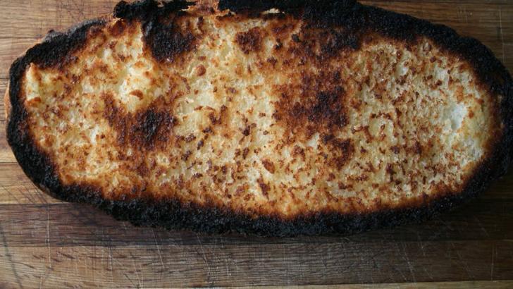 Ekmek ve Patates çok kızartıldığında kanserojen madde üretiyor!