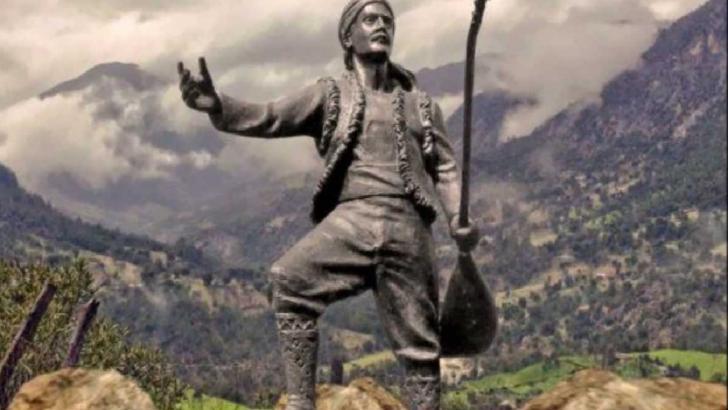 Karacaoğlan Kimdir? Hayatı ve Şiirleri