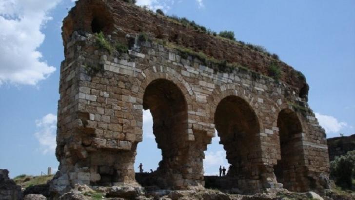 Tralleis Antik Kenti nerede? Tarihçesi ve kalıntıları nelerdir?