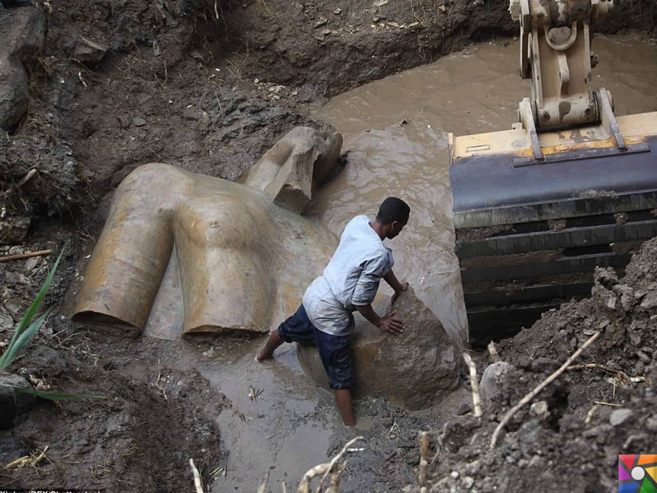 Пещера лос-тайос. Мехико мексика археологические находки. Загадочные находки археологов. Загадочные захоронения людей фото. Археологические находки в мехико.