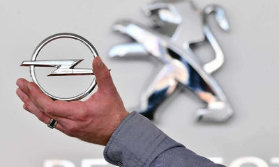 Opel ve Vauxhall otomobil markaları Fransız Peugeot grubuna satıldı!