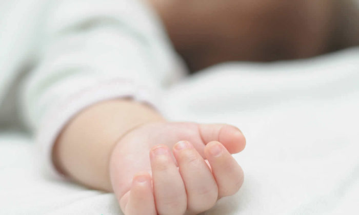 Neden ilk 6 ay bebekle uyumamalı? Ani bebek ölümü nedir?