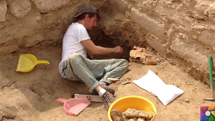 Arkeolog Nedir? Arkeolog Nasıl Olunur? | Arkeolog meslek olarak zordur