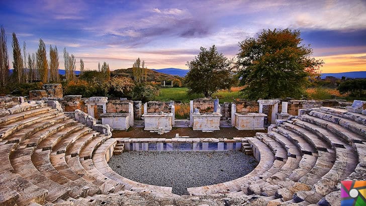 Afrodisias Antik Kenti nerede? Tarihçesi ve Kalıntıları nelerdir? | Odeon ve Bishop's Sarayı