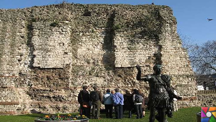 Roma ve Bizans döneminden kalan Surlar halen nasıl ayakta? Sırrı nedir? | Londra Duvarı