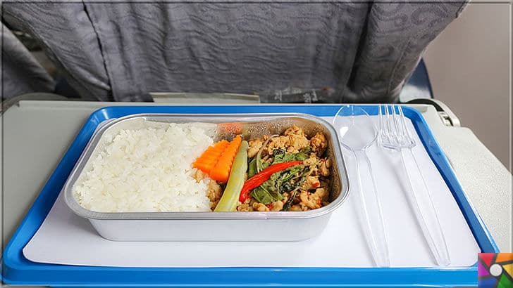 Uçak yolculuğu yapmak vücutta hangi değişikliklere neden olur? | Uçak yolculuğunda yemeklerin tadı normalden daha tuzludur